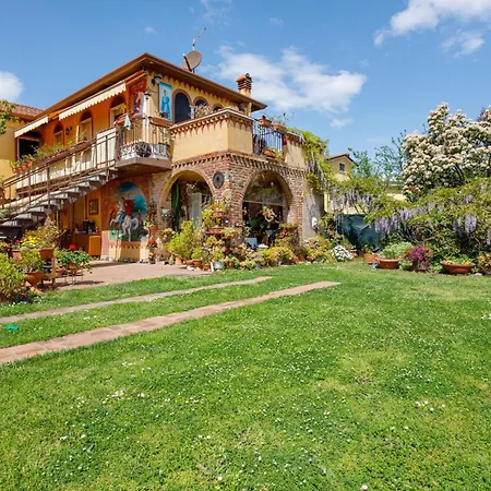 La Corte Delle Fole Bed & Breakfast