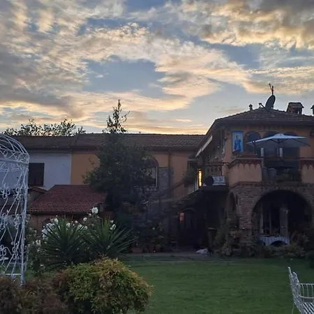 La Corte Delle Fole B&B Luni