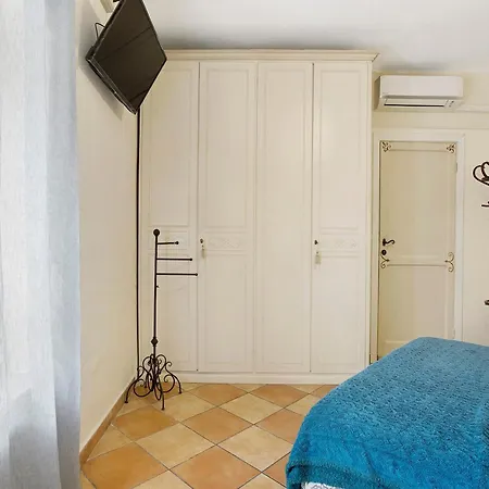 La Corte Delle Fole 3* Luni