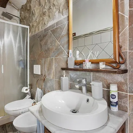 La Corte Delle Fole Bed & Breakfast 3*