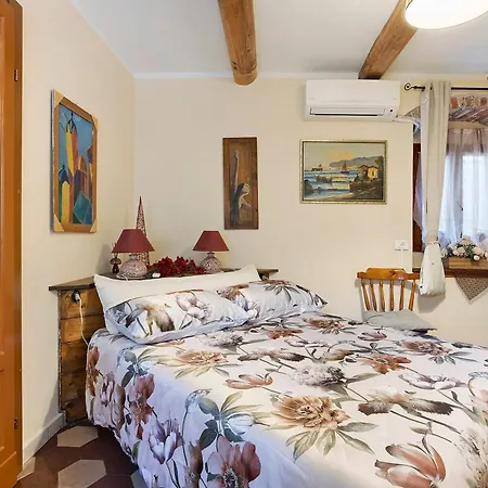 La Corte Delle Fole 3* Luni