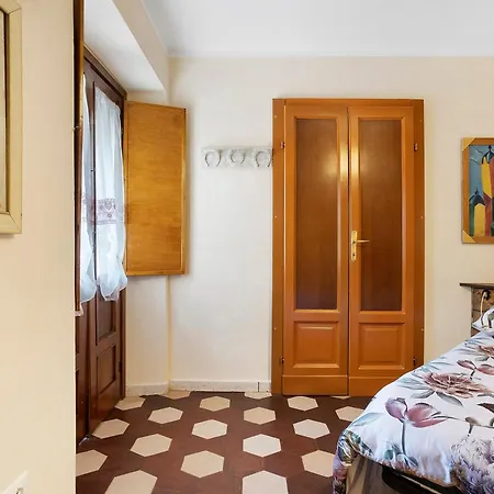La Corte Delle Fole Bed & Breakfast Luni